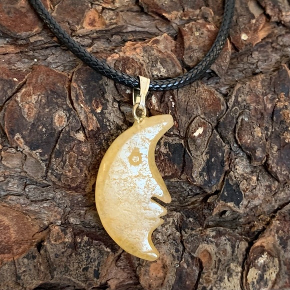 Orange Aventurine Crescent Moon Face Pendant Necklace Celestial Double Sided 20" - Picture 2 of 9